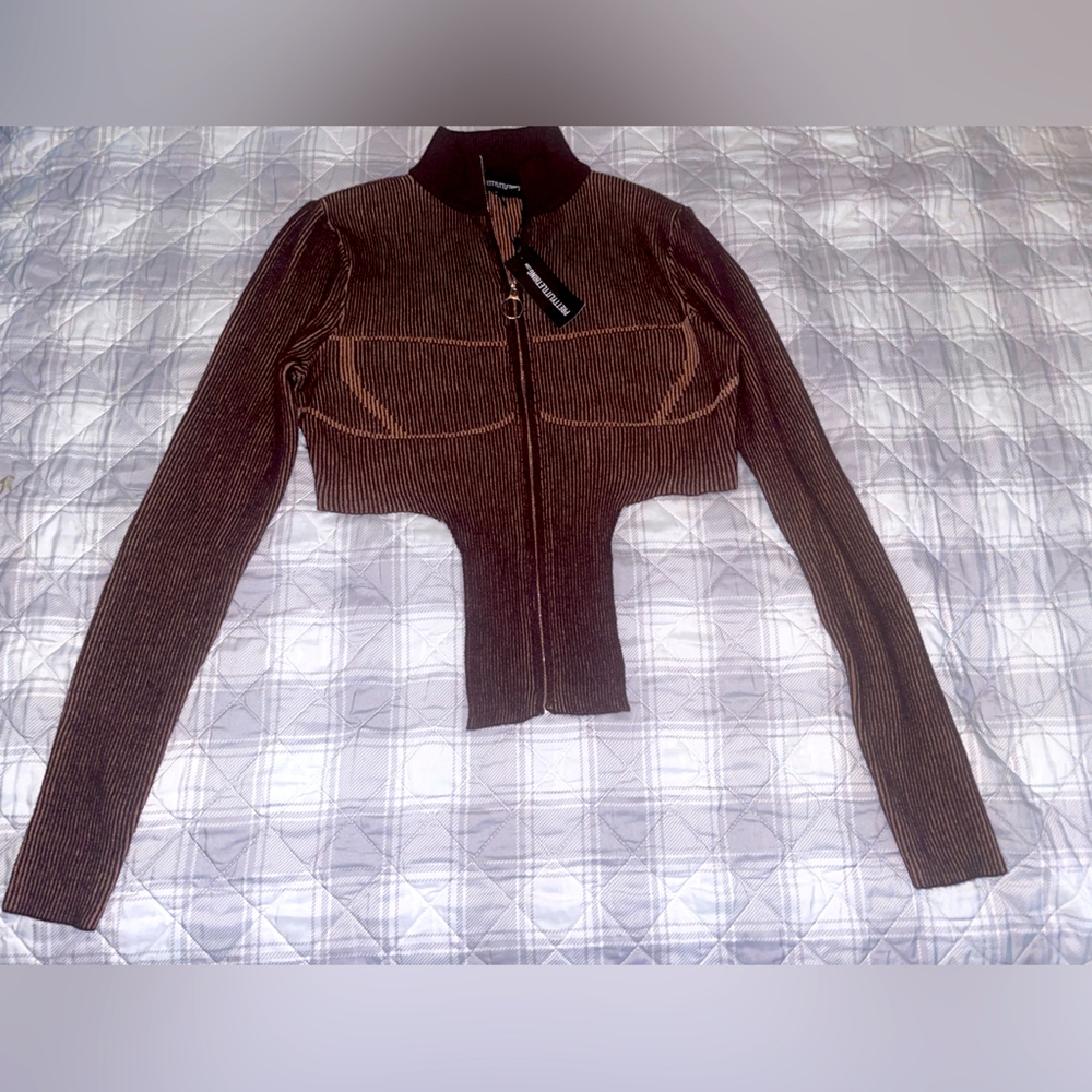 NWT Pretty Little Thing Chocolate Two Tone Knit Contour Zip Front Top Size M